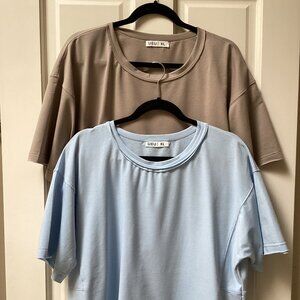 2 UEU Blue and Tan Cropped T-Shirts Tops, size XL